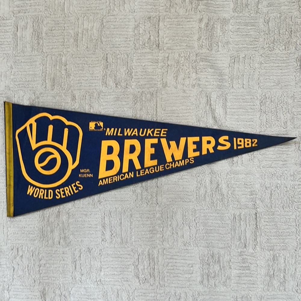 Milwaukee Brewers 1982 American League Champs pennant, vintage